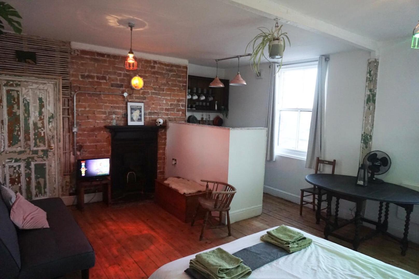 New! Castle View Studio Apartment Scarborough Buitenkant foto